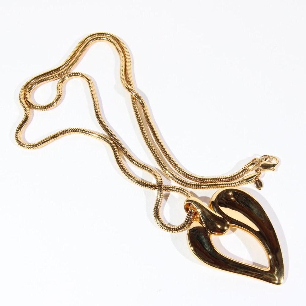 Vintage 90s Monet Gold Tone Heart Pendant Necklace - Picture 8 of 8